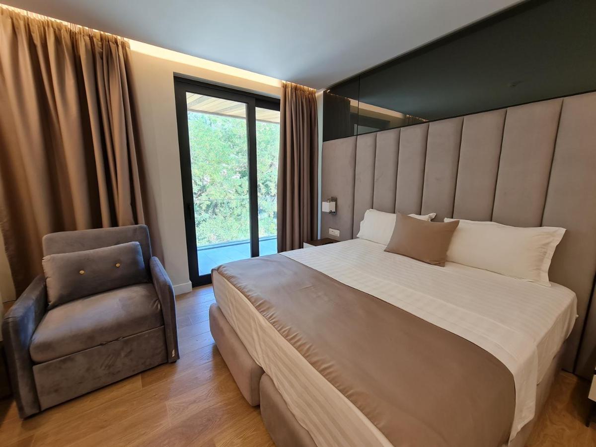 Hotel Aross Kanine Ngoại thất bức ảnh