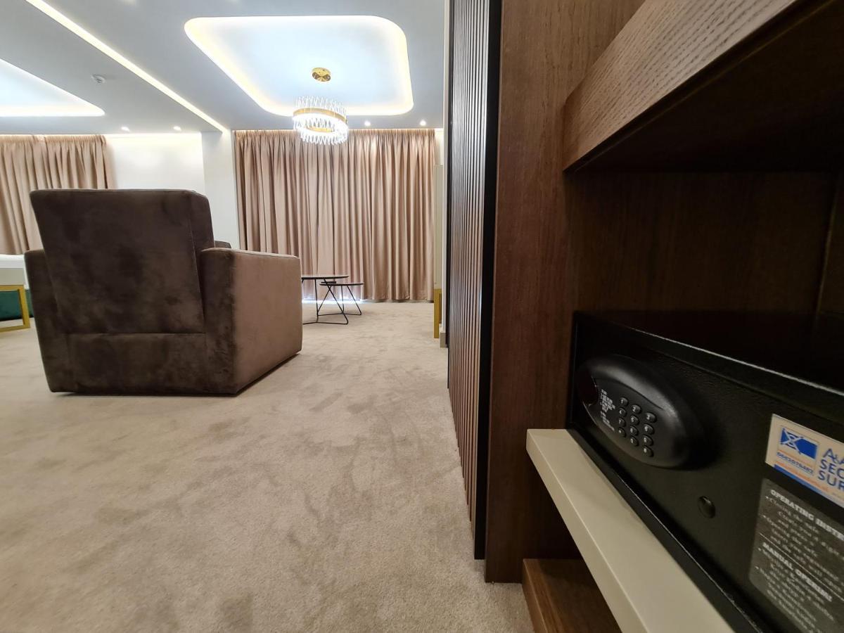 Hotel Aross Kanine Ngoại thất bức ảnh