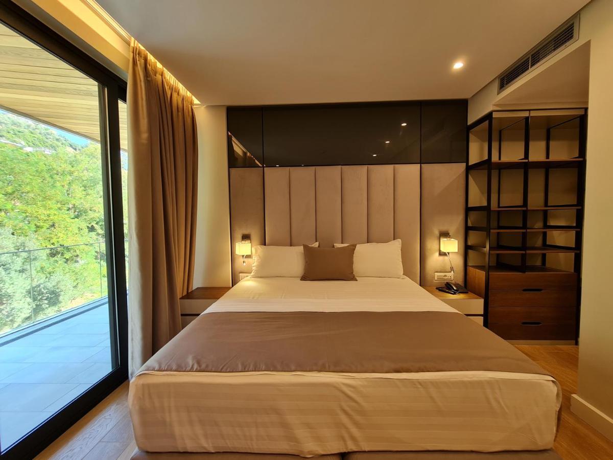 Hotel Aross Kanine Ngoại thất bức ảnh